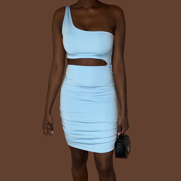 Cute Midi Bodycon Dress🩵 - Picture 2 of 4